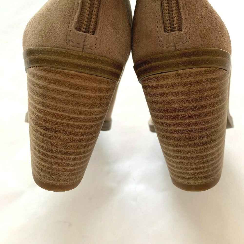 SOLD!NWOB! Vince Camuto Taupe Suede Ginsel Bootie - Picture 6 of 7